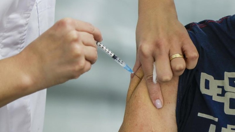 PARANAGUÁ: Pessoas com 57 anos ou mais com intervalo de seis meses da segunda dose podem se vacinar