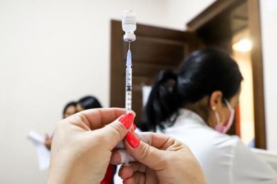 Terceira dose: intervalo de 4 meses será aplicado a partir de quarta-feira, 22