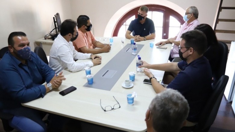 Comitiva de Santa Catarina vem a Paranaguá para conhecer o Tarifa Zero