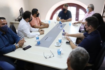 Comitiva de Santa Catarina vem a Paranaguá para conhecer o Tarifa Zero