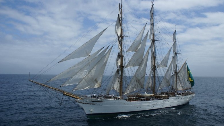 Veleiro da Marinha que representa o Brasil estará em exposição em Paranaguá na TCP