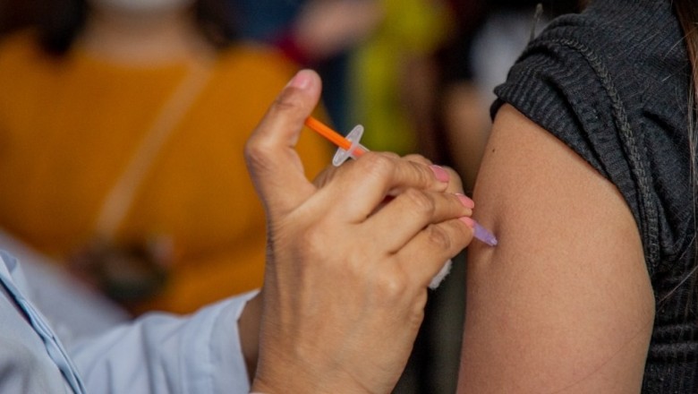 Vacinação de reforço contra a Covid-19 é retomada com a chegada de novos lotes em Paranaguá