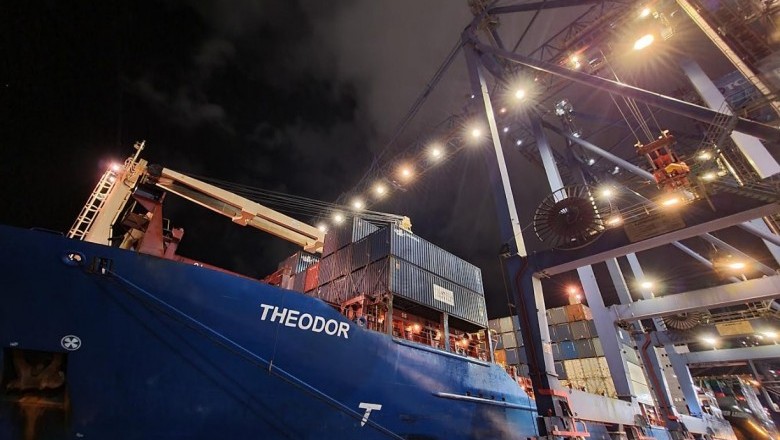 Terminal de Contêineres de Paranaguá recebe nova linha marítima