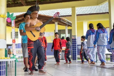 Semana Cultural Indígena atrai visitantes em Paranaguá