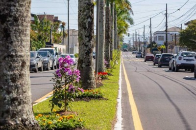 Prefeitura de Paranaguá realiza a entrega da nova pavimentação e paisagismo da Avenida Santa Rita