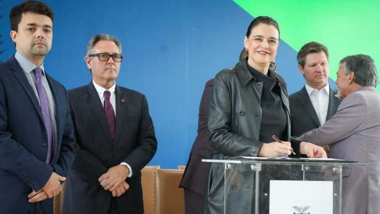 OAB-PR e instituições do sistema de Justiça firmam convênio de execução do Plano Estadual de Educação em Direitos Humanos