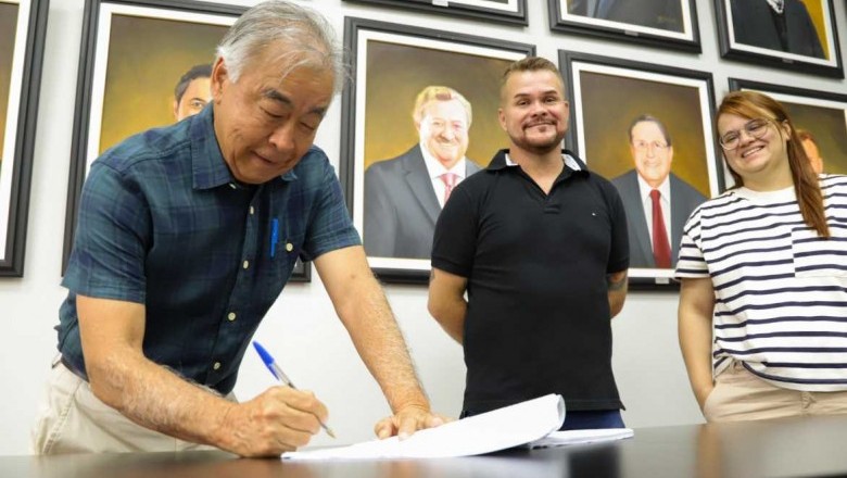 Prefeitura de Paranaguá e Instituto Federal do Paraná assinam convênio para criação de primeira rádio educativa da cidade