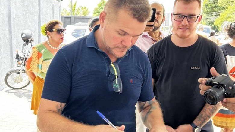 Prefeito Marcelo Roque assina ordem de serviço para pavimentação de ruas no Jardim Jacarandá e no Ouro Fino