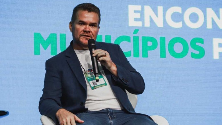 Marcelo Roque destaca sucesso do programa Tarifa Zero no Encontro de Municípios Paranaenses