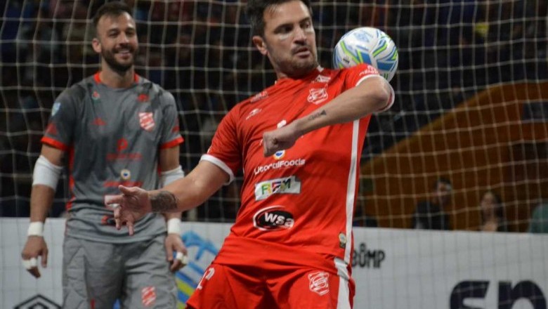 Falcão, ex-jogador de futsal, estará em Paranaguá para a abertura da Copa Mundo sub-21