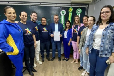 Prefeito Marcelo Roque assina a criação do segundo Conselho Tutelar