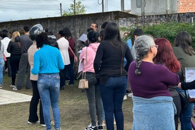 Feirão do Emprego atrai mais de 250 pessoas na Vila Garcia e oferta 80 vagas de trabalho