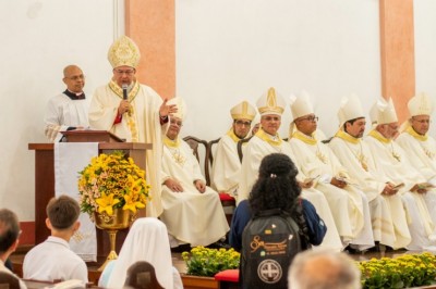Autoridades de Paranaguá prestigiam posse de Dom Paulo Romão como bispo da Diocese de Paranaguá