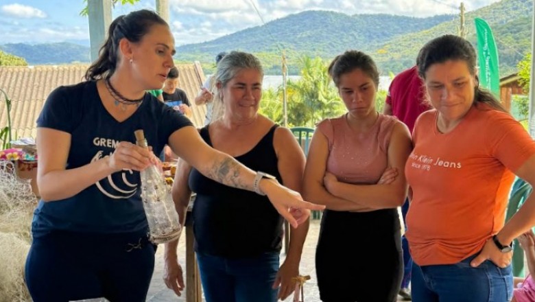  Projeto Vamos Desenredar recolhe petrechos de pesca nas ilhas da Baía de Paranaguá